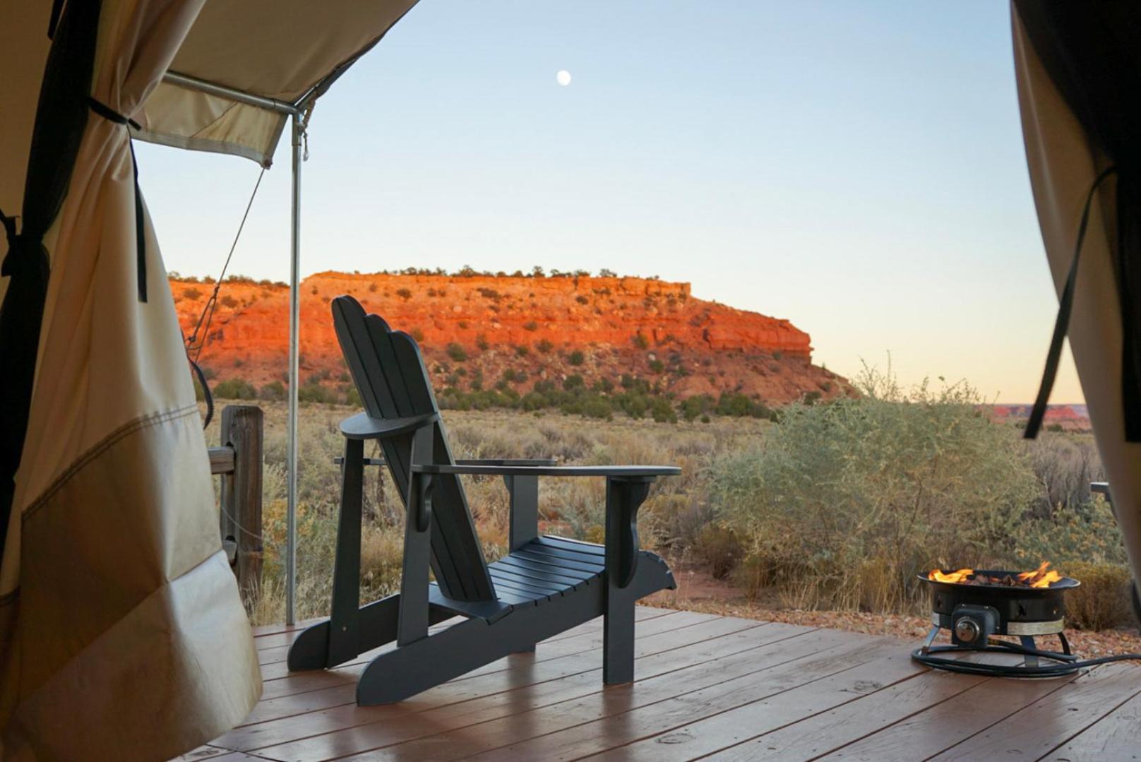 ホテル Basecamp 37° カナブ エクステリア 写真